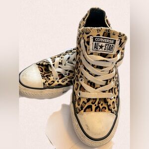 Limited edition “All star converse” shoe in leopard print.